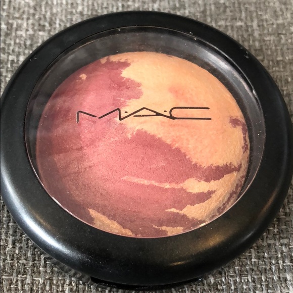 MAC Cosmetics Other - Mac Cosmetics ‘Simmer’ Mineralize Blush